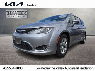 Used 2017 Chrysler Pacifica Touring-L w/ Tire & Wheel Group image 1