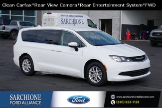 Used 2017 Chrysler Pacifica Touring image 1