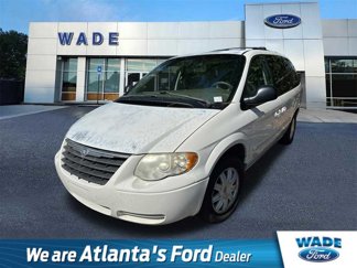 Used 2005 Chrysler Town & Country Touring w/ Leather Interior Group image 1