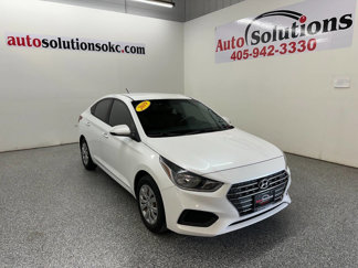 Used 2019 Hyundai Accent SE image 1