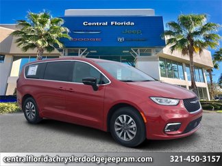 New 2025 Chrysler Pacifica Select image 1