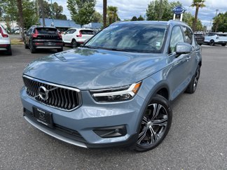 Certified 2022 Volvo XC40 T5 Inscription image 1