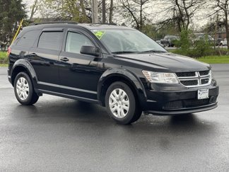 Used 2020 Dodge Journey SE image 1