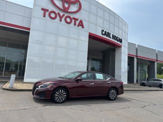 Used 2023 Nissan Altima 2.5 SV image 1