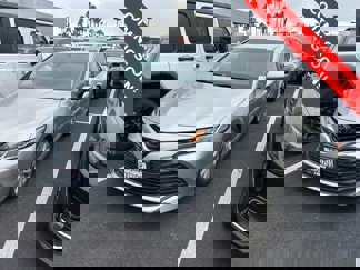 Used 2018 Toyota Camry LE image 1