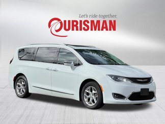Used 2018 Chrysler Pacifica Limited image 1