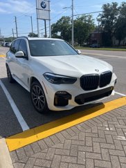 Used 2021 BMW X5 sDrive40i w/ M Sport Package image 1