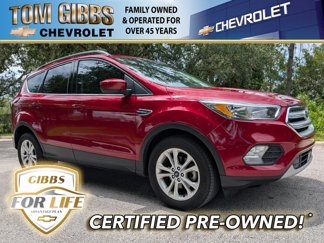 Used 2018 Ford Escape SE w/ Ford Safe & Smart Package image 1