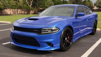 Used 2016 Dodge Charger SRT image 1