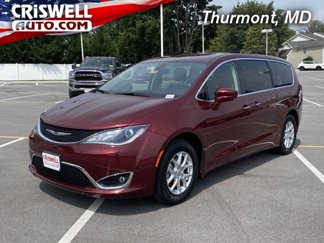 Used 2020 Chrysler Pacifica Touring image 1