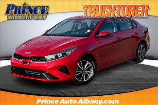 Used 2023 Kia Forte LXS video 1