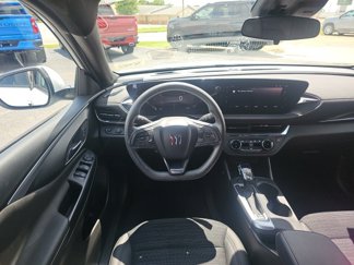 Used 2025 Buick Envista Preferred video 3