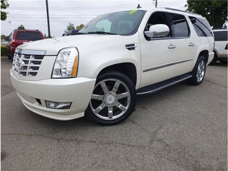 Used 2007 Cadillac Escalade ESV AWD w/ Information Package image 1