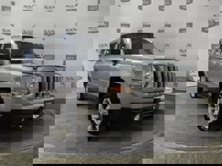 Used 2016 Jeep Patriot Latitude image 1