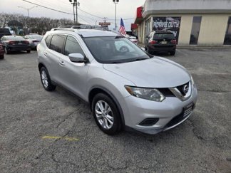 Used 2015 Nissan Rogue SV image 1