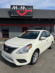 Used 2016 Nissan Versa SV image 1