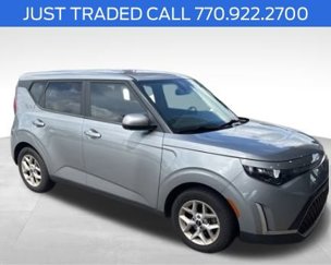 Used 2023 Kia Soul LX w/ LX Technology Package image 1