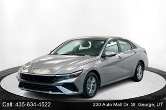 Used 2024 Hyundai Elantra SE image 1