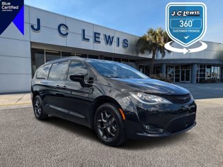 Used 2019 Chrysler Pacifica Touring-L Plus w/ Advanced Safetytec Group image 1