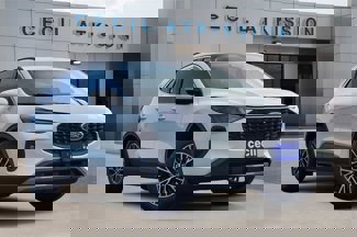 New 2025 Ford Escape SE image 1