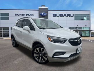 Used 2020 Buick Encore Essence image 1