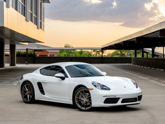 Used 2022 Porsche 718 Cayman image 1