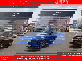 New 2025 Kia K4 LXS image 1