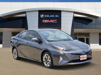 Used 2017 Toyota Prius Three image 1