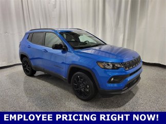 New 2025 Jeep Compass Latitude w/ Altitude Special Edition image 1