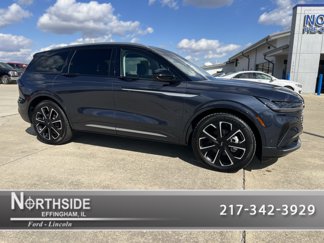 Used 2024 Lincoln Nautilus Reserve w/ Equipment Group 203A image 1