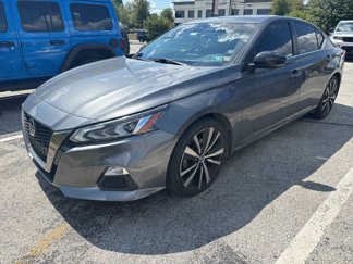 Used 2021 Nissan Altima 2.5 SR w/ SR Premium Package image 1