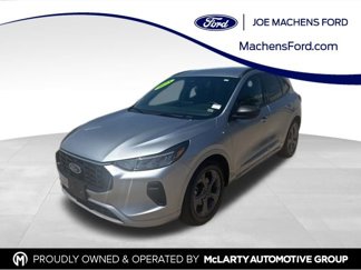 Used 2023 Ford Escape ST-Line image 1