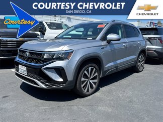 Used 2022 Volkswagen Taos SE image 1