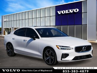 Used 2019 Volvo S60 T8 R-Design image 1