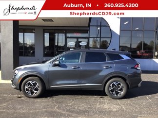 Used 2023 Kia Sportage LX image 1