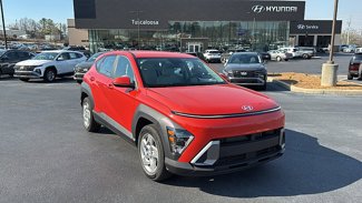 Used 2024 Hyundai Kona SE image 1
