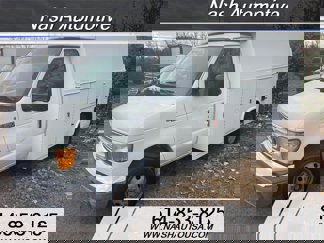 Used 2005 Ford E-350 and Econoline 350 Super Duty image 1