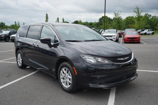 Used 2021 Chrysler Voyager LX image 1
