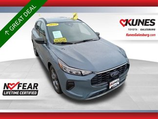 Used 2023 Ford Escape ST-Line image 1