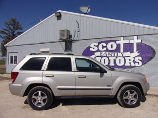 Used 2007 Jeep Grand Cherokee Laredo image 1