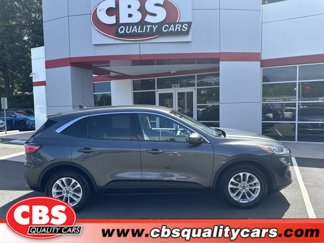 Used 2020 Ford Escape SE image 1