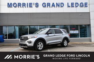 Used 2022 Ford Explorer XLT w/ Equipment Group 202A image 1
