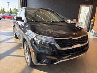 Certified 2021 Kia Seltos LX image 1