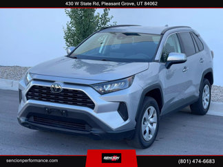 Used 2020 Toyota RAV4 LE image 1