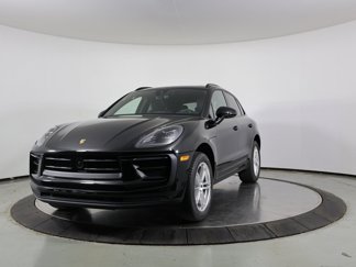 Used 2024 Porsche Macan image 1