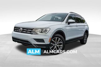 Used 2018 Volkswagen Tiguan SE w/ Panoramic Sunroof Package image 1