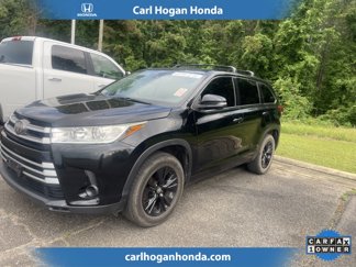 Used 2017 Toyota Highlander LE image 1
