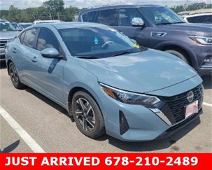 Used 2025 Nissan Sentra SV image 1
