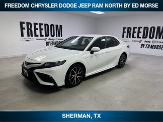 Used 2023 Toyota Camry SE image 1