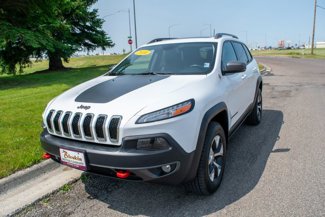 Used 2016 Jeep Cherokee Trailhawk image 1